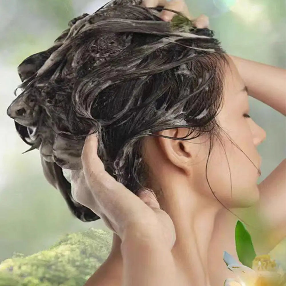 Transform Your Look with Our 3-in-1 Hair Color Shampoo - Instantly Change White to Brown with Natural Ingredients!